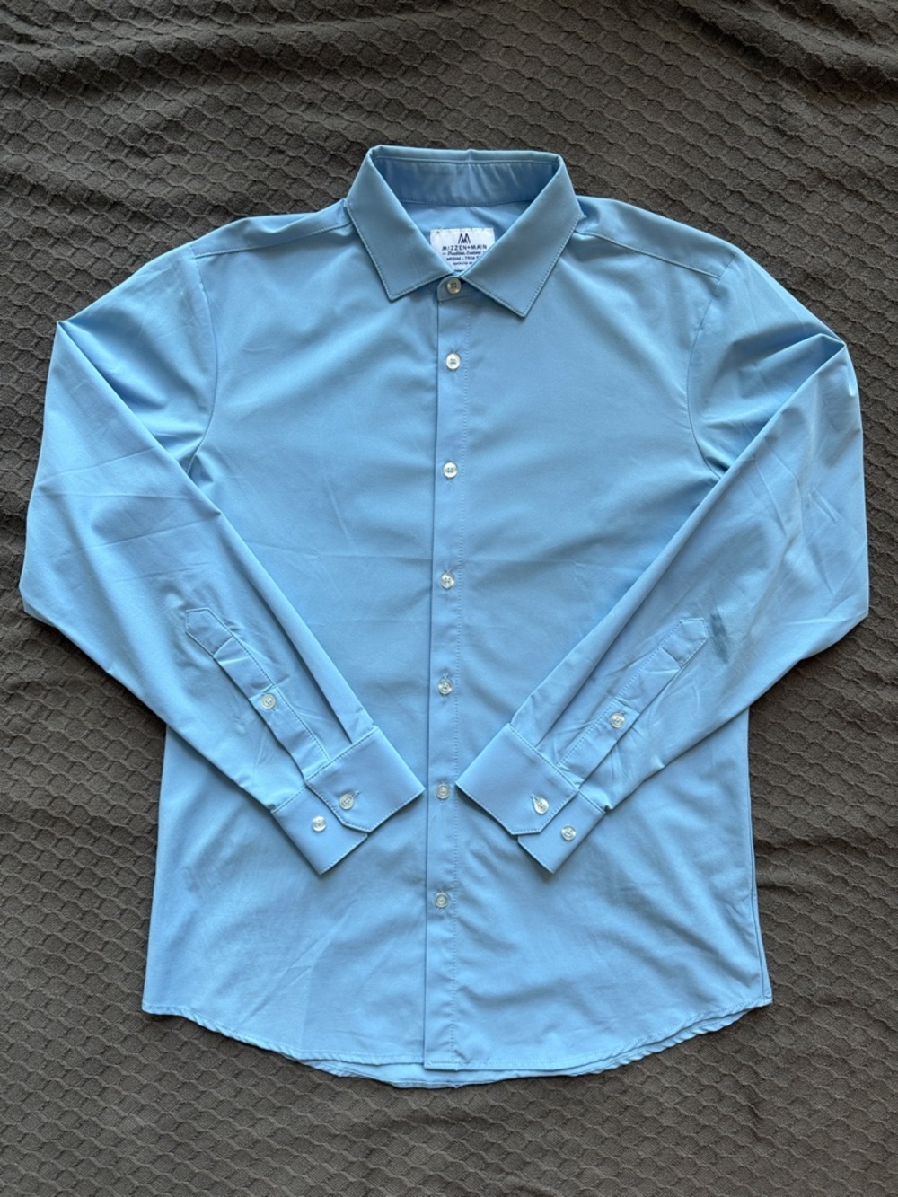 Mizzen+Main Trim Fit Light Blue Long Sleeve Dress Shirt